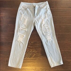 SHEIN Women's Light Blue Distressed Relaxed Jeans